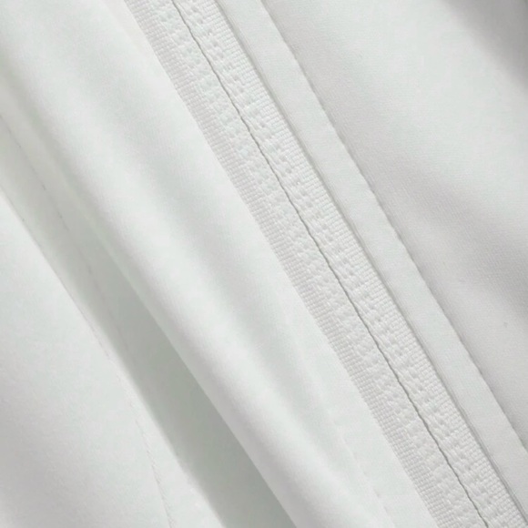 White Elastic Mock Neck Fitted Long Sleeve Zip Up Jacket Women’s - Picture 8 of 8